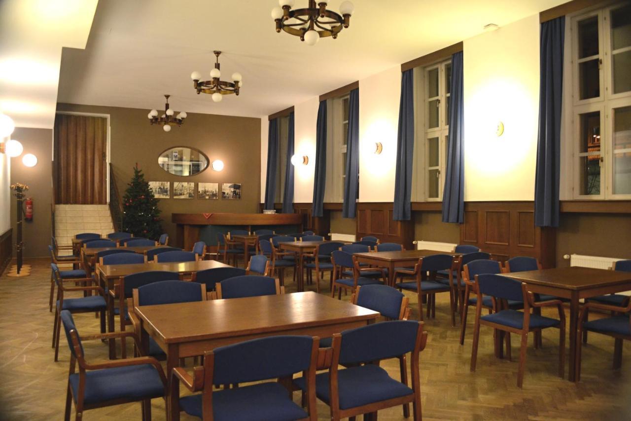 Hostel Masarykova Prága Kültér fotó